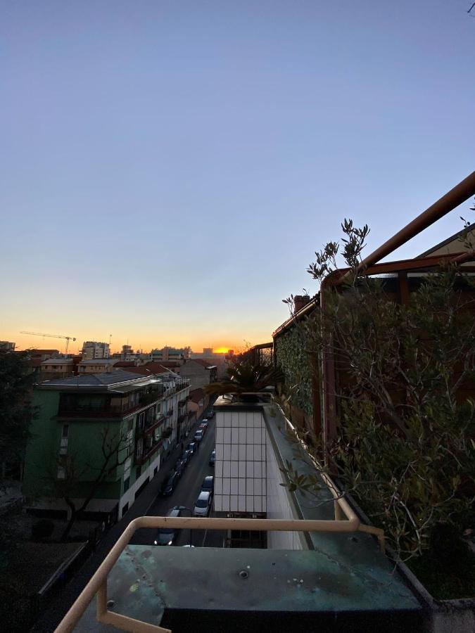 Meraviglioso Super Attico Con Terrazza Milan Bagian luar foto
