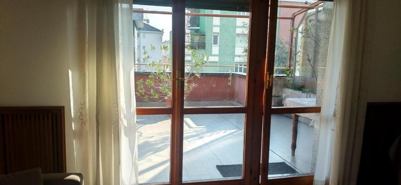 Meraviglioso Super Attico Con Terrazza Milan Bagian luar foto