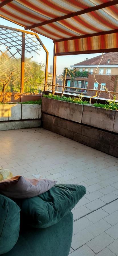Meraviglioso Super Attico Con Terrazza Milan Bagian luar foto
